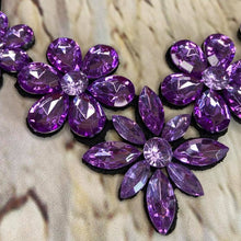 Load image into Gallery viewer, Flower Bling Tie-on Collar
