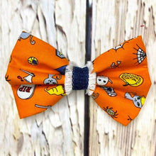Load image into Gallery viewer, Halloween bowties
